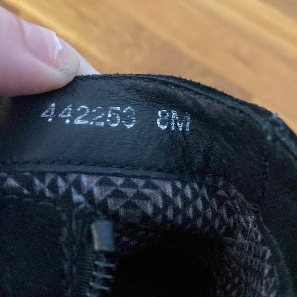 Aquatalia Women’s Black Velvet Heeled Booties Size 8