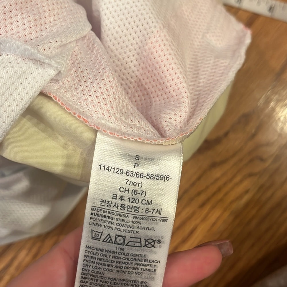 GAP Kids Boy’s Swim Trunks Size S (6-7)