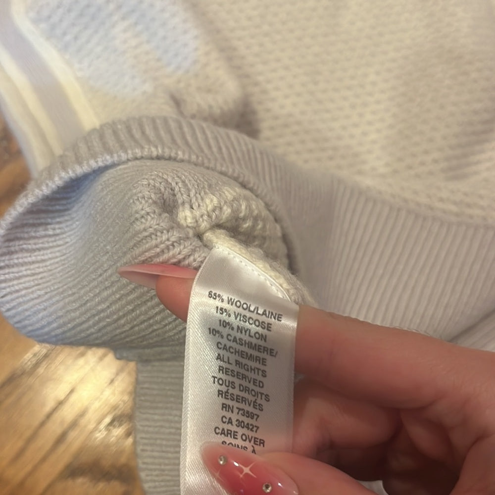 NWT Raffi Woman’s Zip-up Grey Sweater Size S