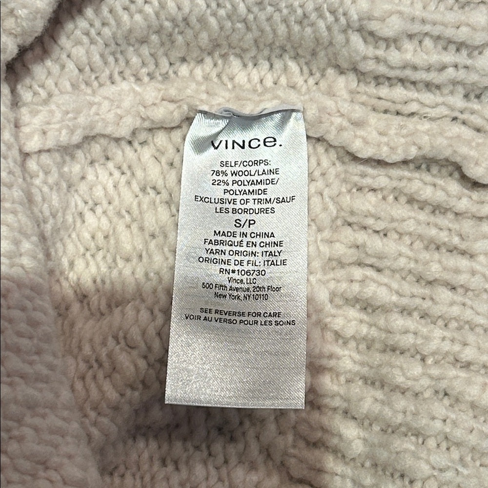 NWT Vince Women’s Cozy Cream Cable Knit Sweater Size Small