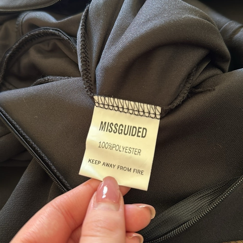 Missguided Women’s Black Jumpsuit - Size 10