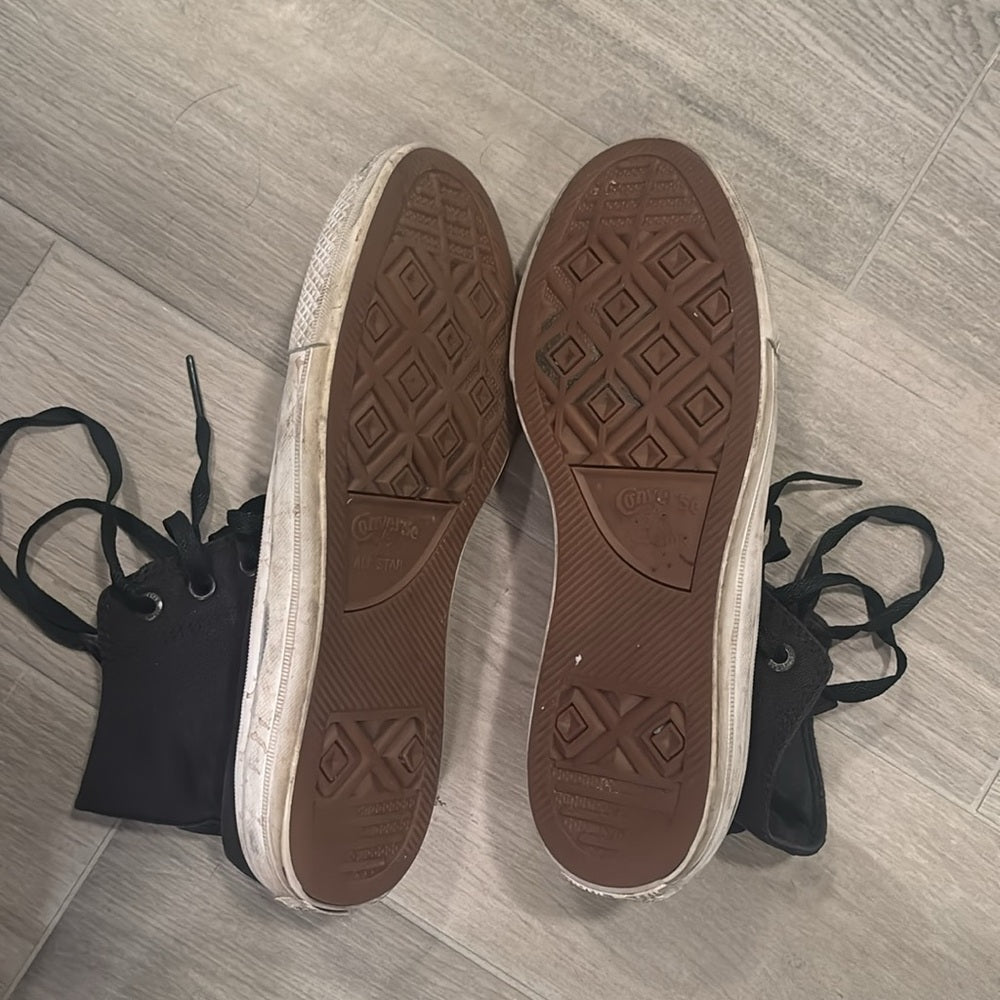 Converse - Chuck Taylor Unisex Black and White Shoes Size: 8.5 Mens 10.5 Womens
