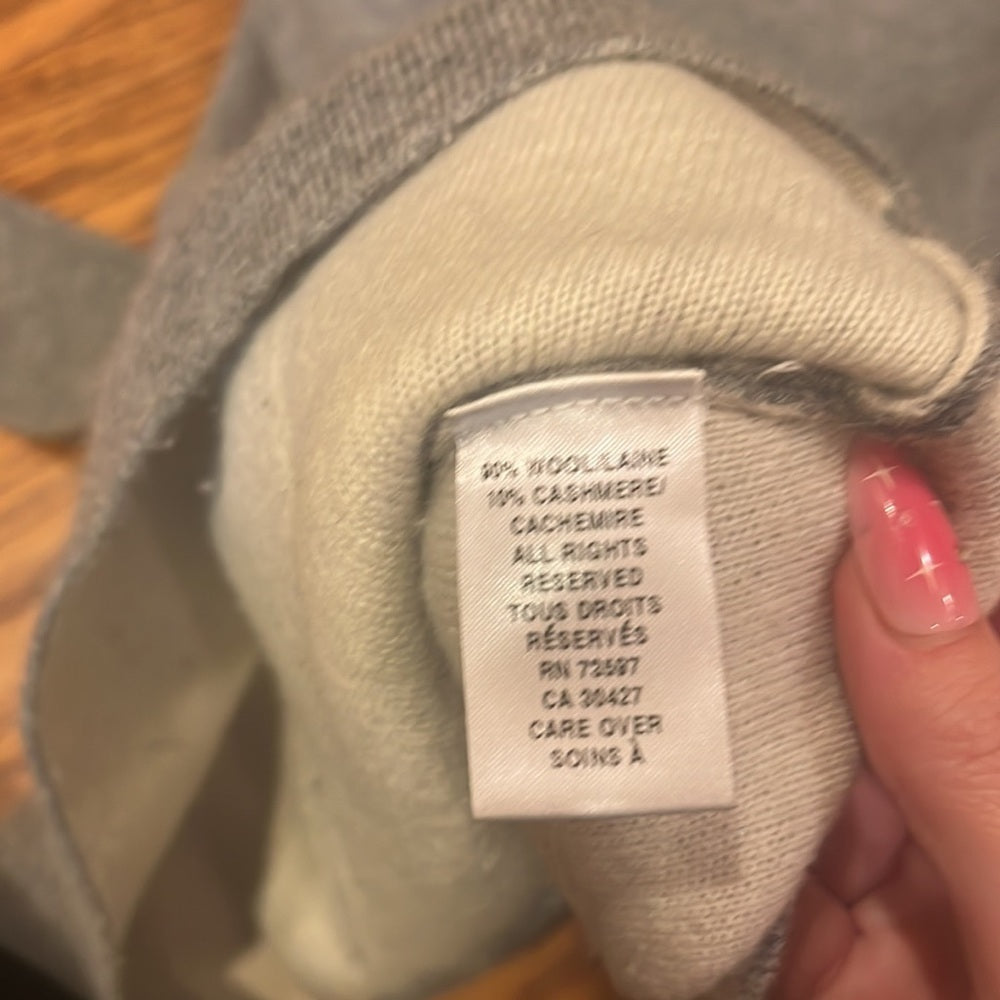 Raffi Woman’s Grey Cardigan Size XS