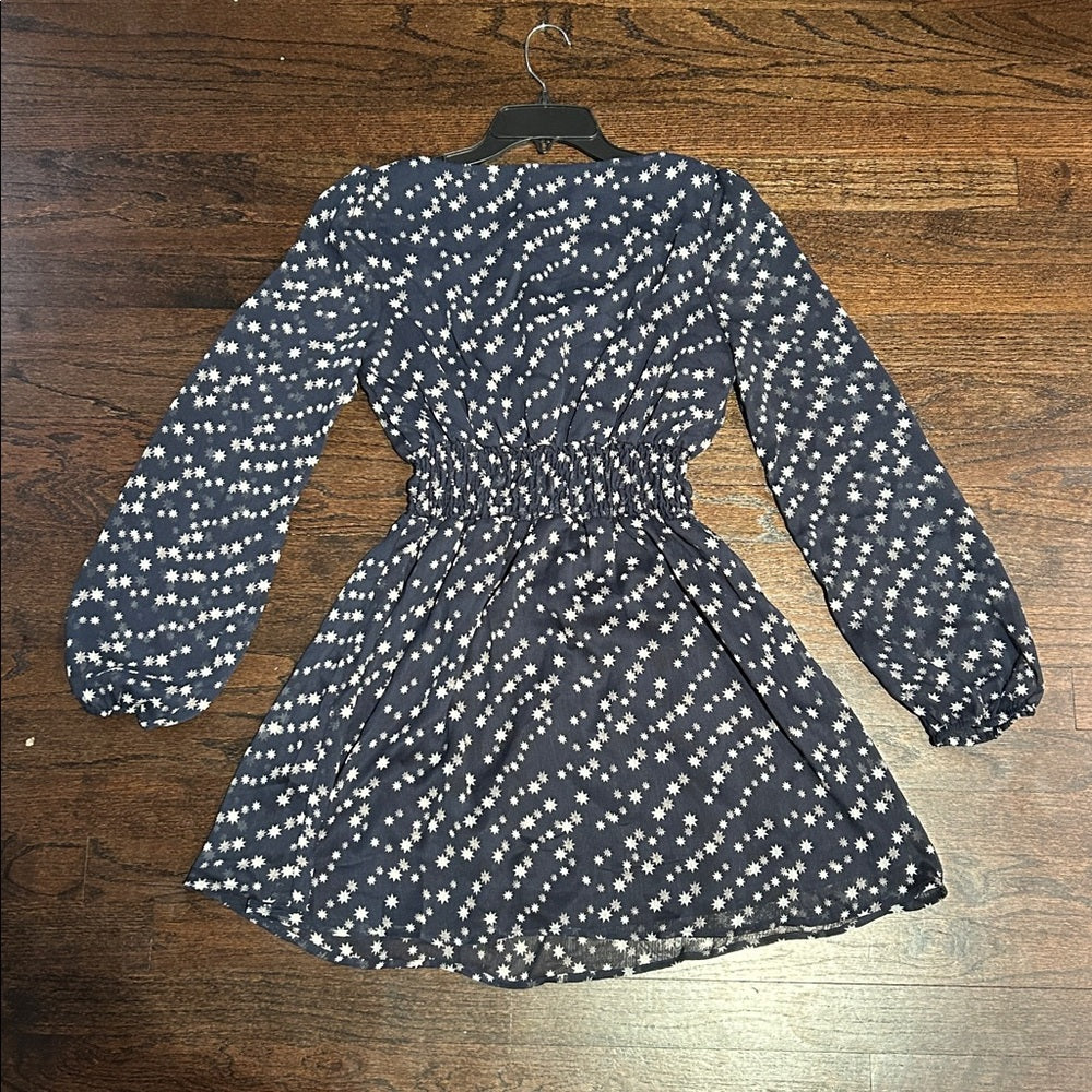 NWT Sage Women’s Navy Blue Dress with White Star Pattern Size Small