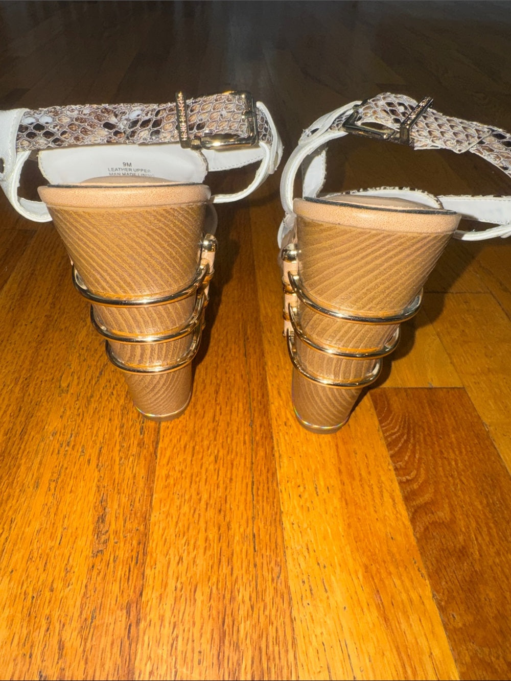 Gianni Bini White and Snakeskin Wedge Sandals Women’s 9