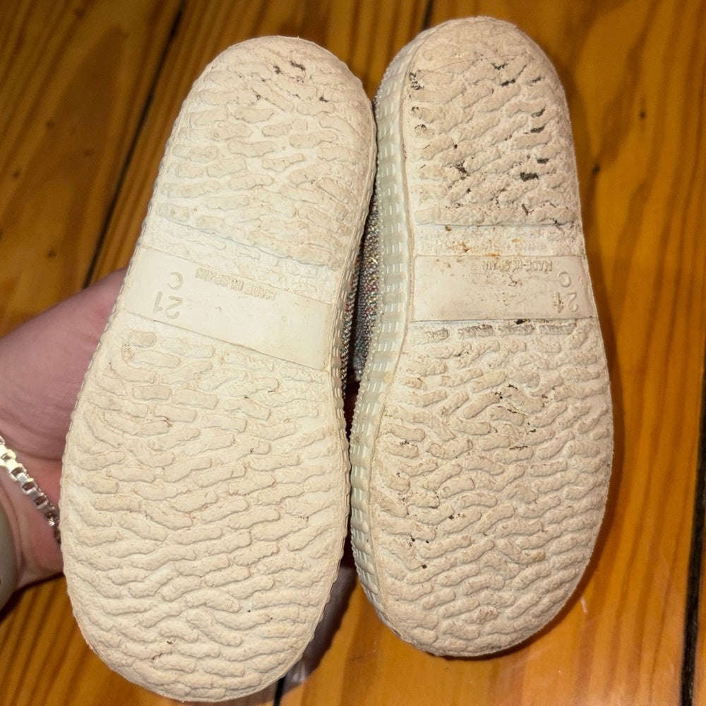 Cienta Girl’s Silver Shoes Size 22/6