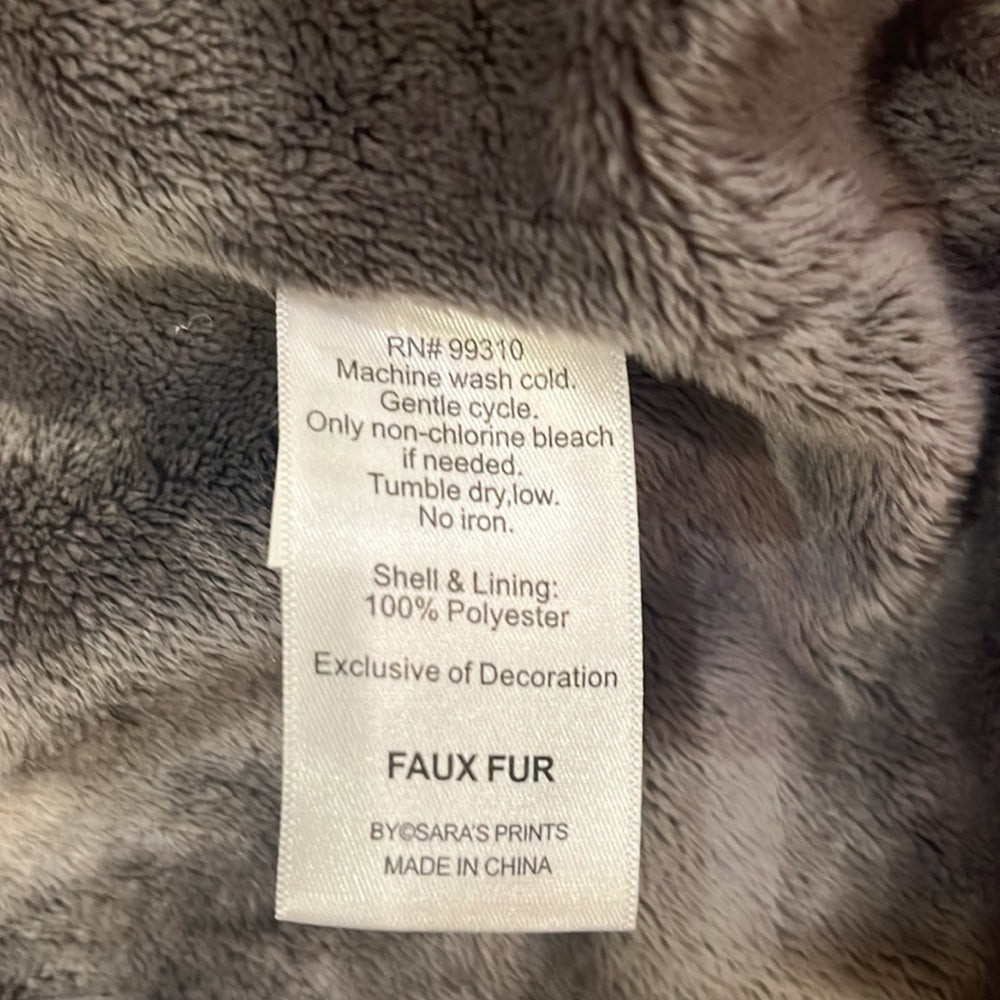 NWT American Widgeon Girl’s Faux Fur Hooded Vest Size 12