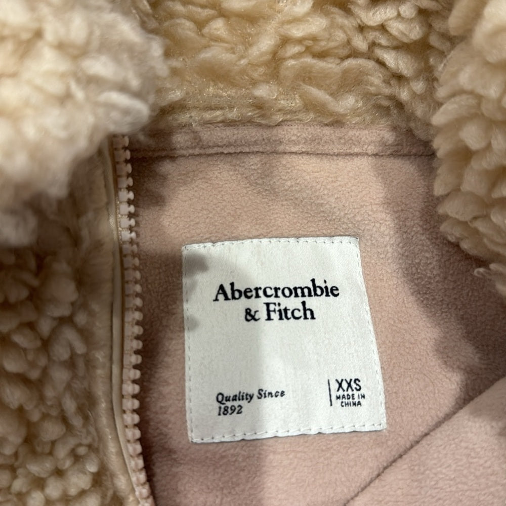 Abercrombie and Fitch Women’s Teddy Jacket Cream Size XXS