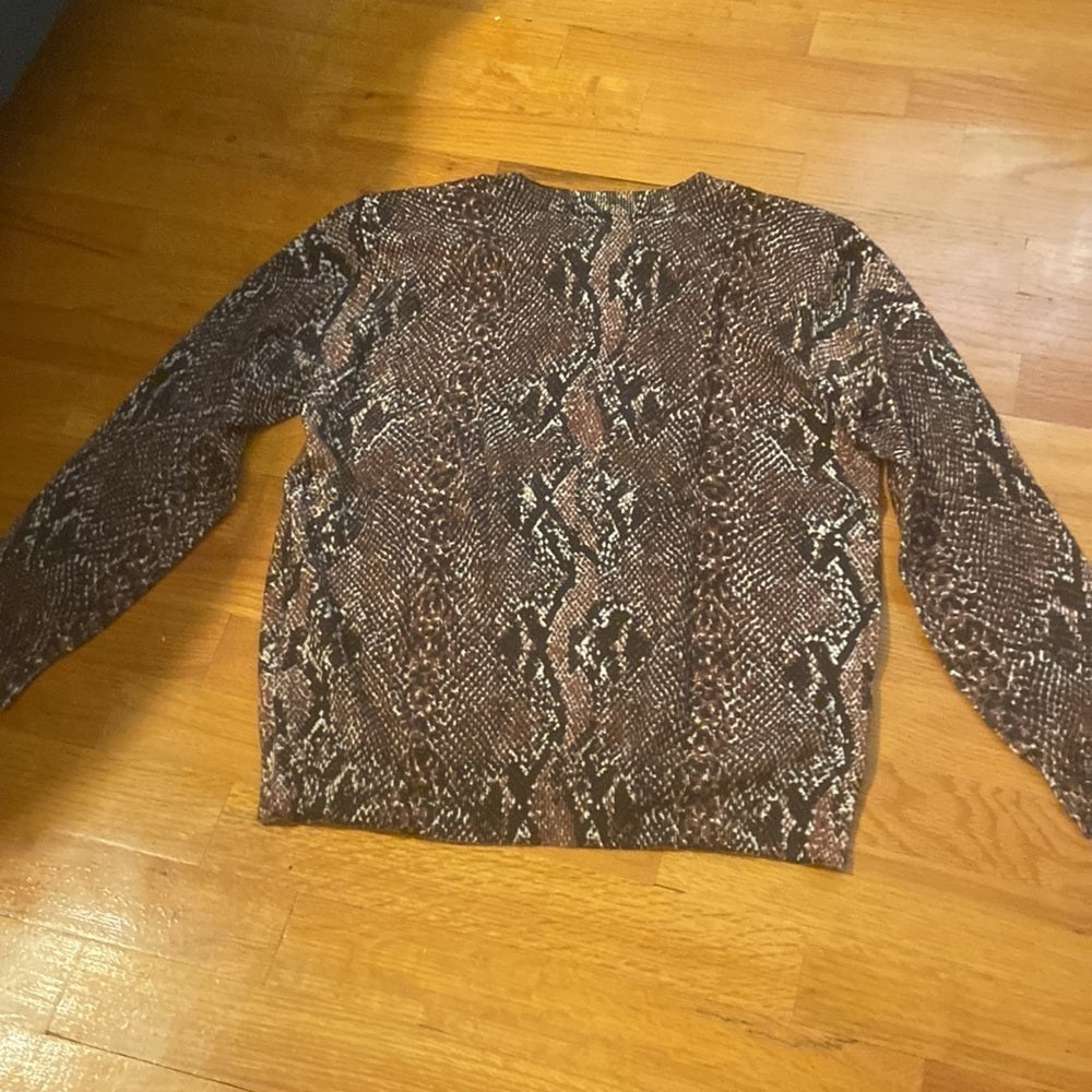 Women’s Joie long sleeved top. Size XS