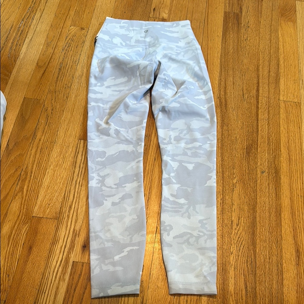 NWT Lululemon Soul Cycle Camo Leggings Women’s Size 4