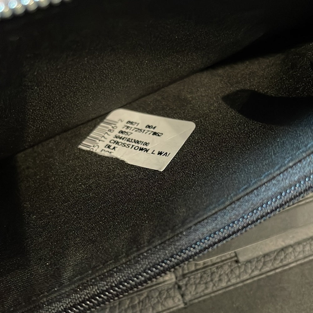 NWT Hugo Boss Black Leather Zip Around Wallet