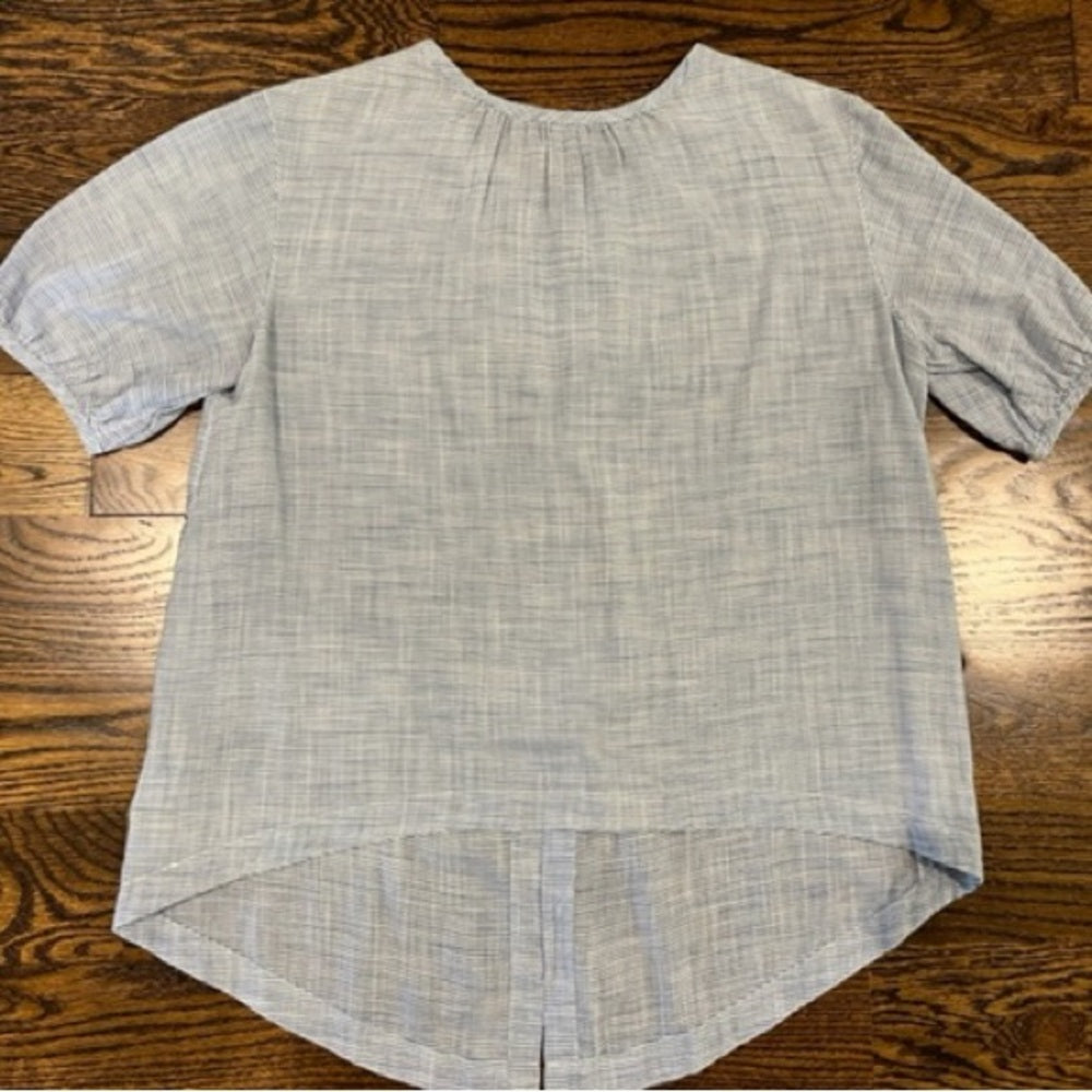 Blue Women’s linen Blouse Size Small