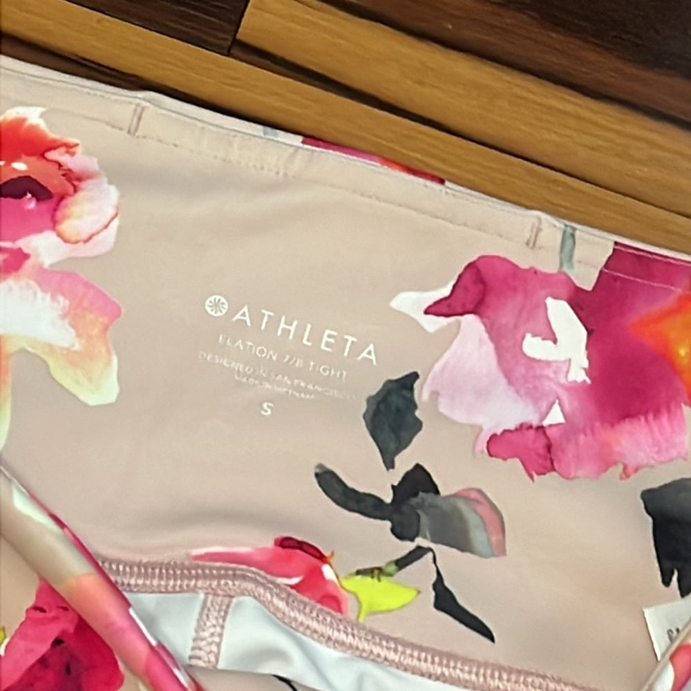 NWT Women’s Athleta Pink Floral Leggings Size Small