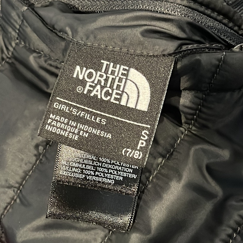 The North Face Girls Black and Pink Reversible Jacket Size Small 7/8