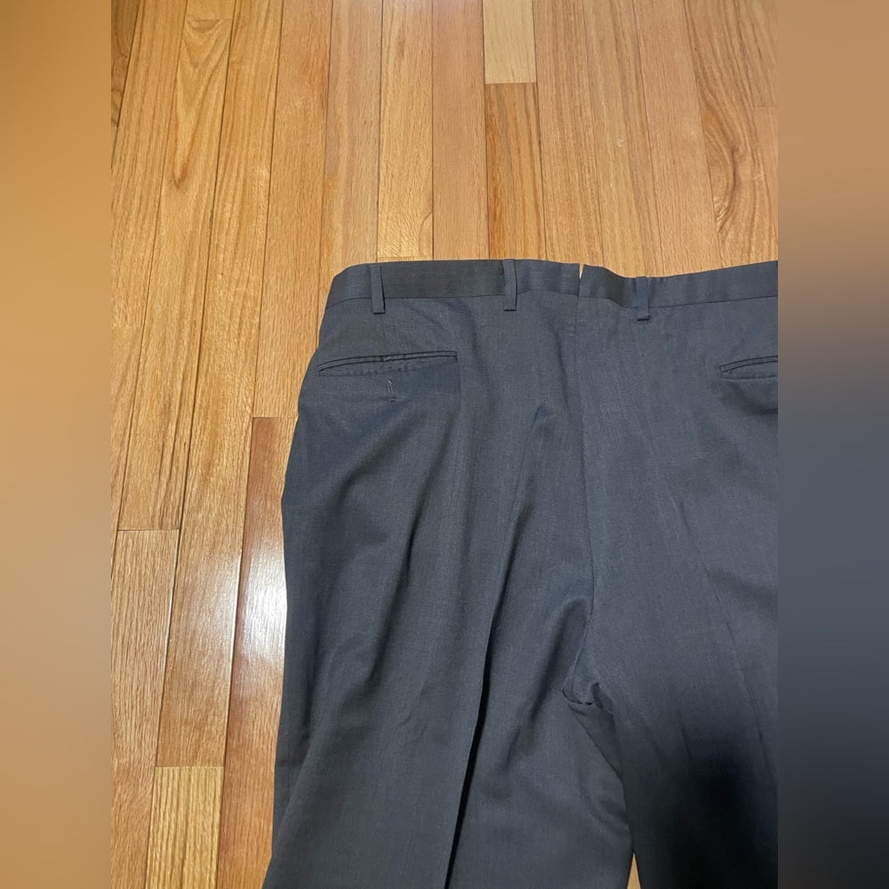 Brioni Men’s Dark Grey Dress Pants Size 40