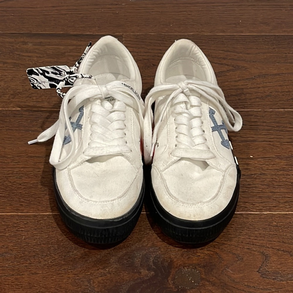 Off White Vulcanized Bicolor Low Top Sneakers Size 41 US 11