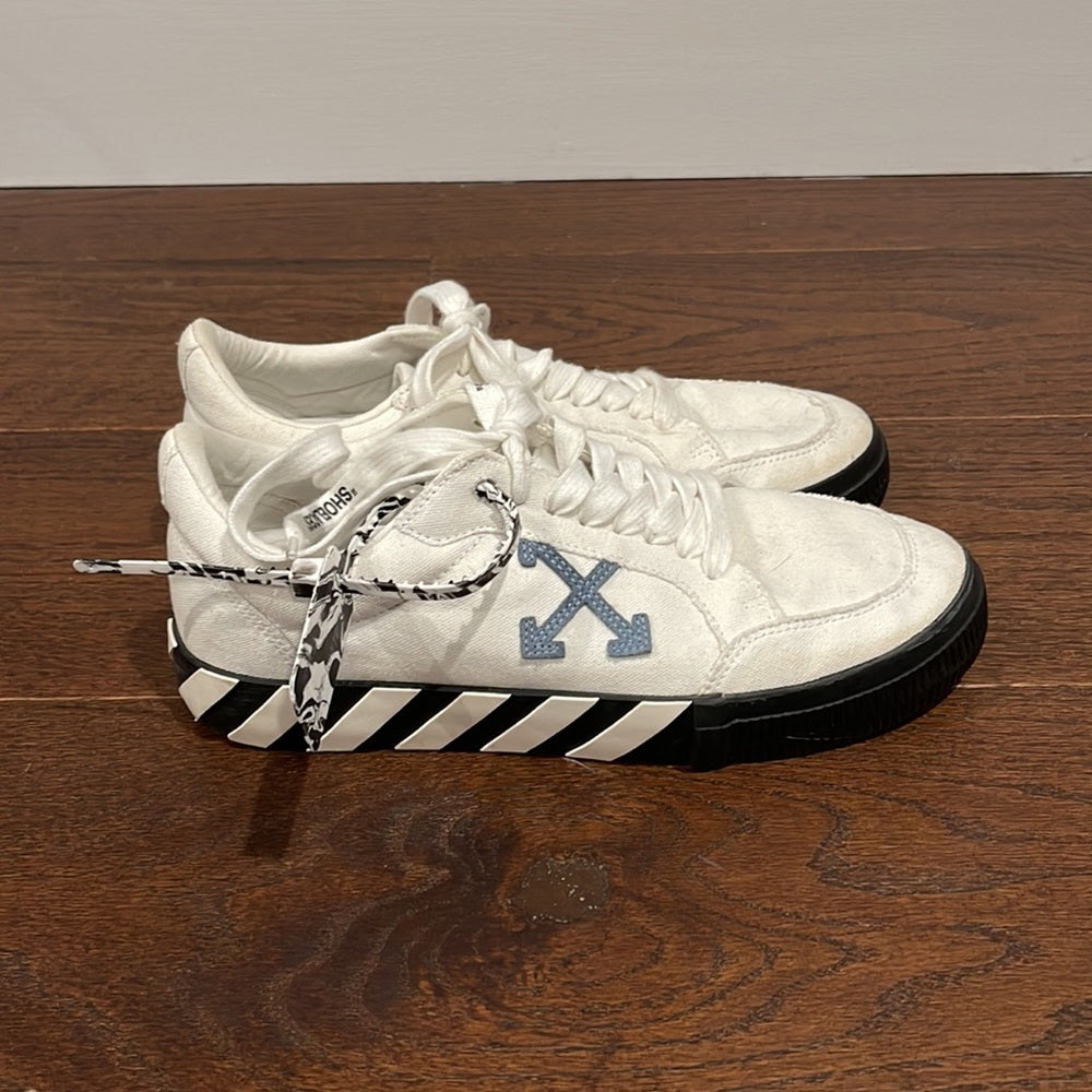 Off White Vulcanized Bicolor Low Top Sneakers Size 41 US 11
