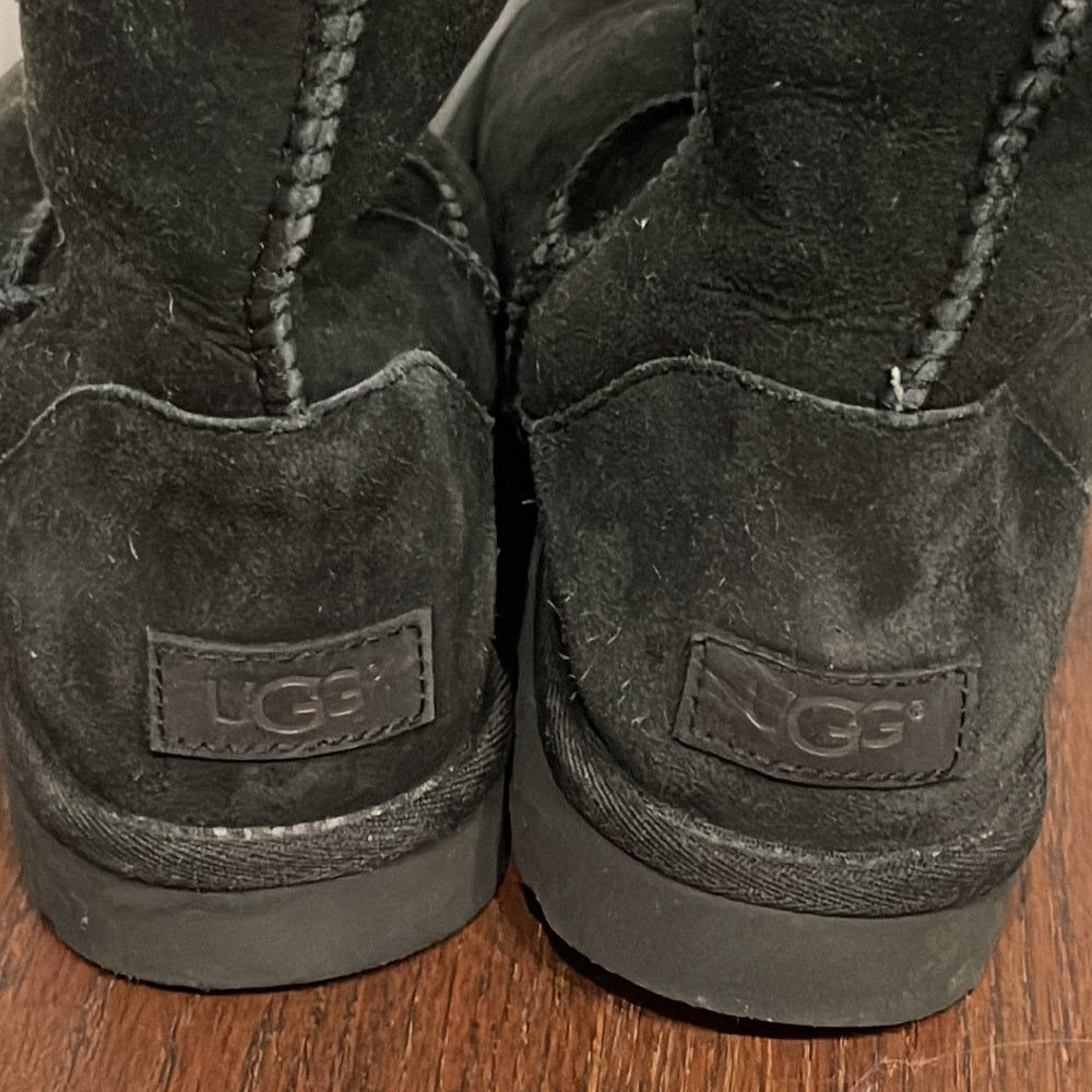 Ugg Women’s Black Tall Boots Size 8
