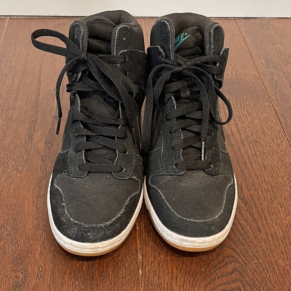 Nike Women’s Black Wedge Sneakers Size 8.5