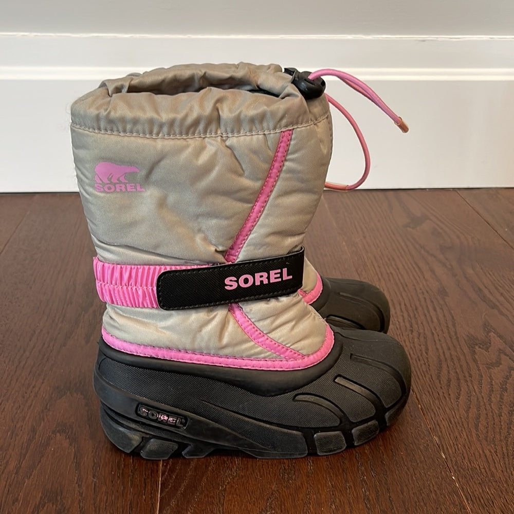 Sorel Girls Winter Grey and Pink Boots Size 13