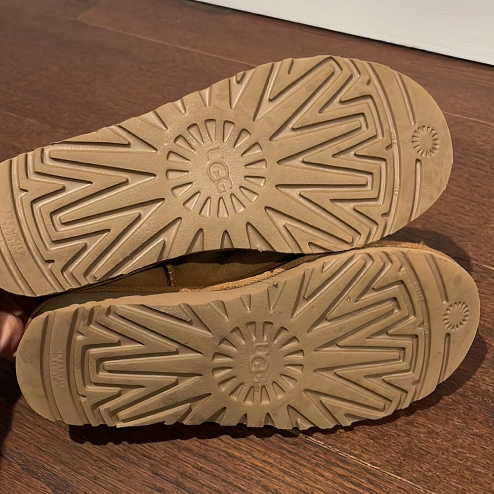 Ugg Women’s Beige Low Boots Size 7
