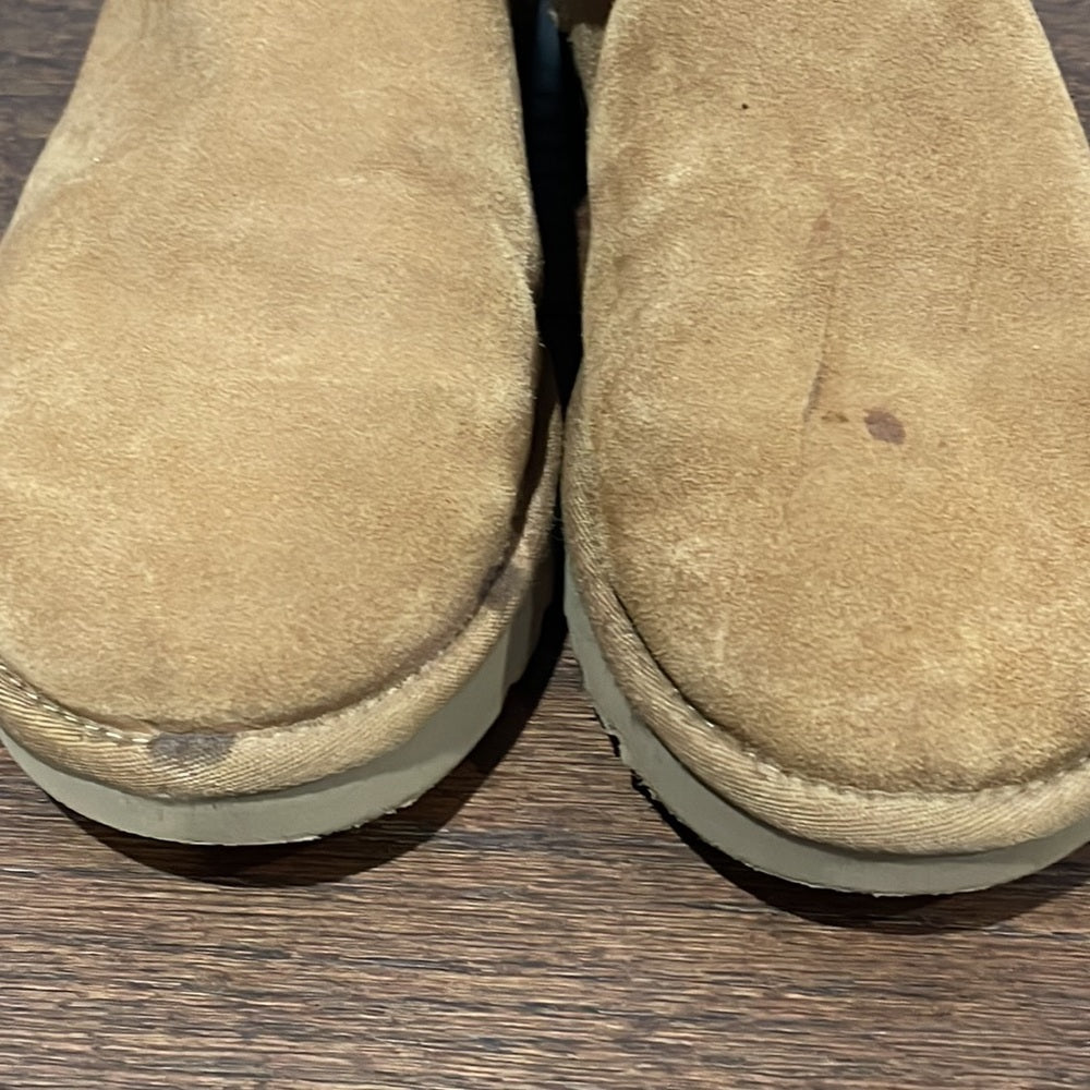 Ugg Women’s Beige Low Boots Size 7