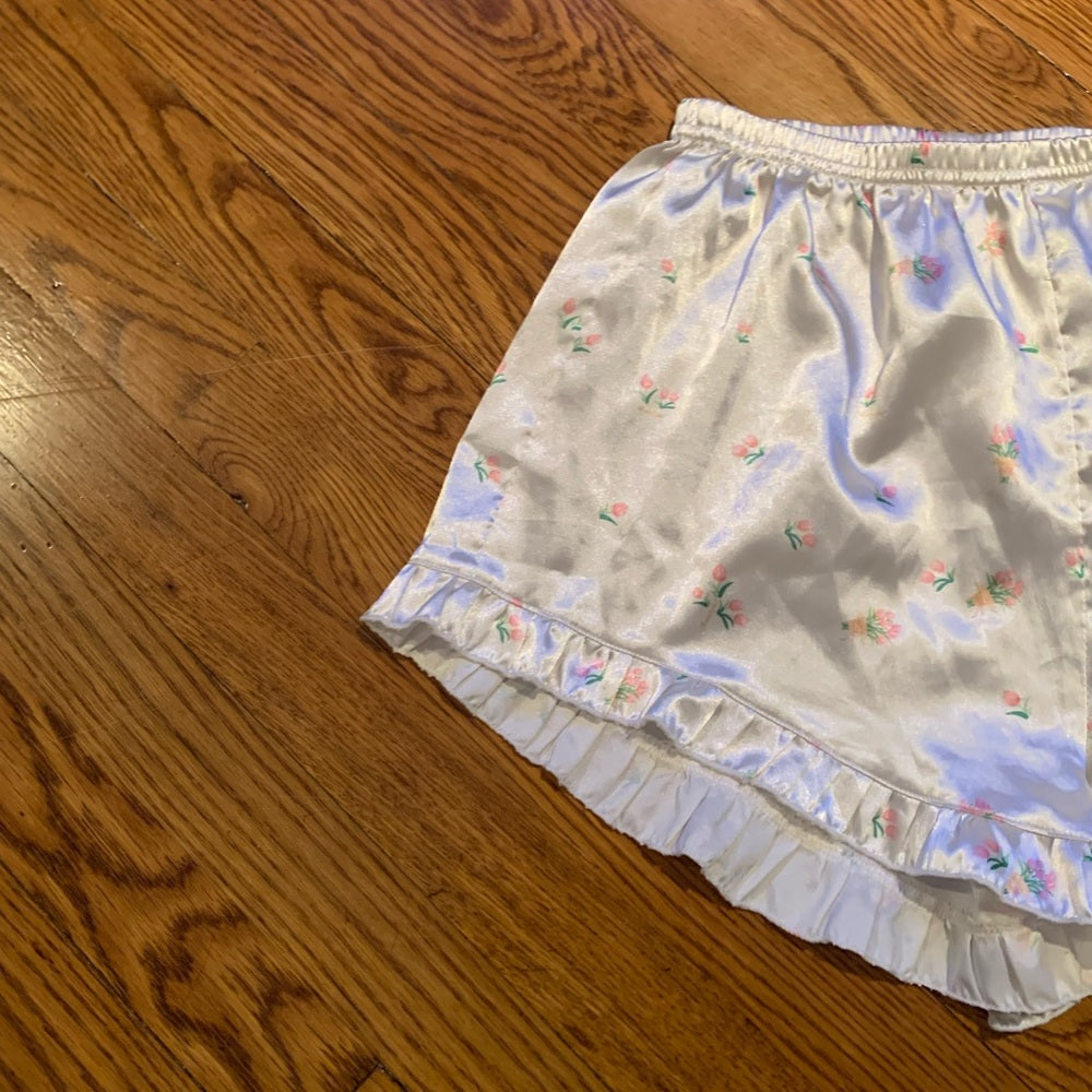 WHITE Floral Pajama Tank Top and Shorts Set Size Small