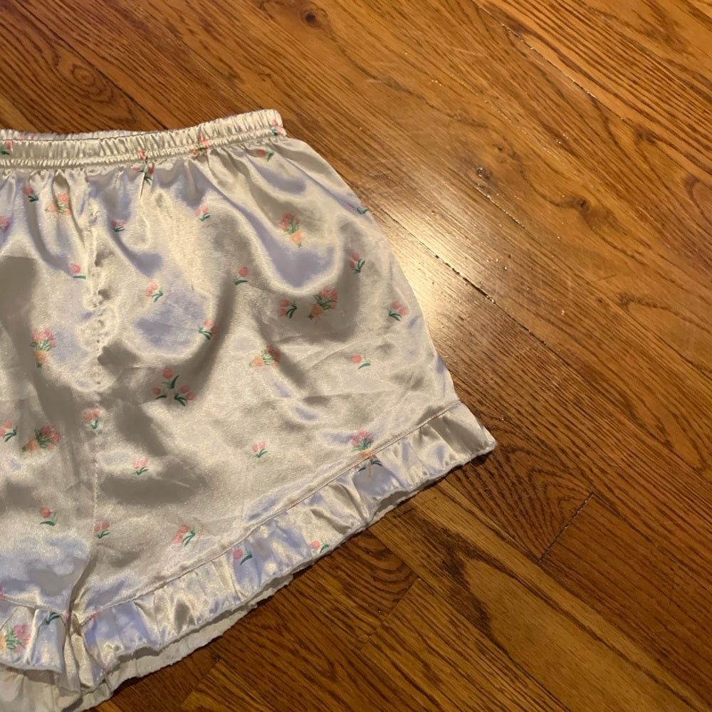 WHITE Floral Pajama Tank Top and Shorts Set Size Small