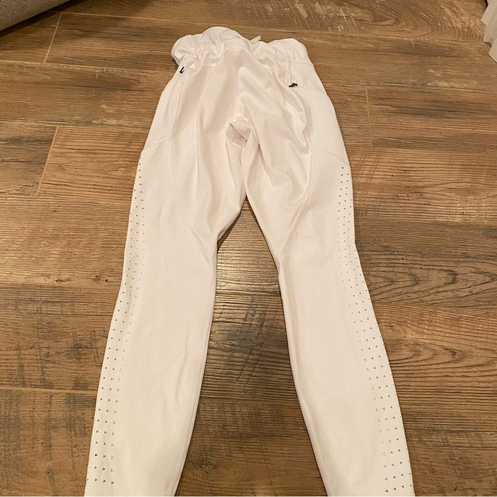 Athleta Women’s White Joggers Size Medium