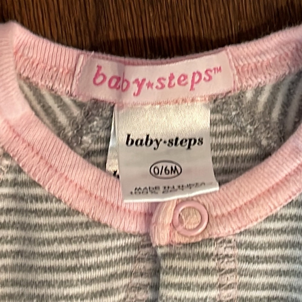 Girls Onsies Size 0-3 months
