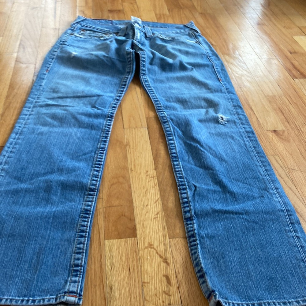 Men’s True Religion jeans. Blue denim. Size 32