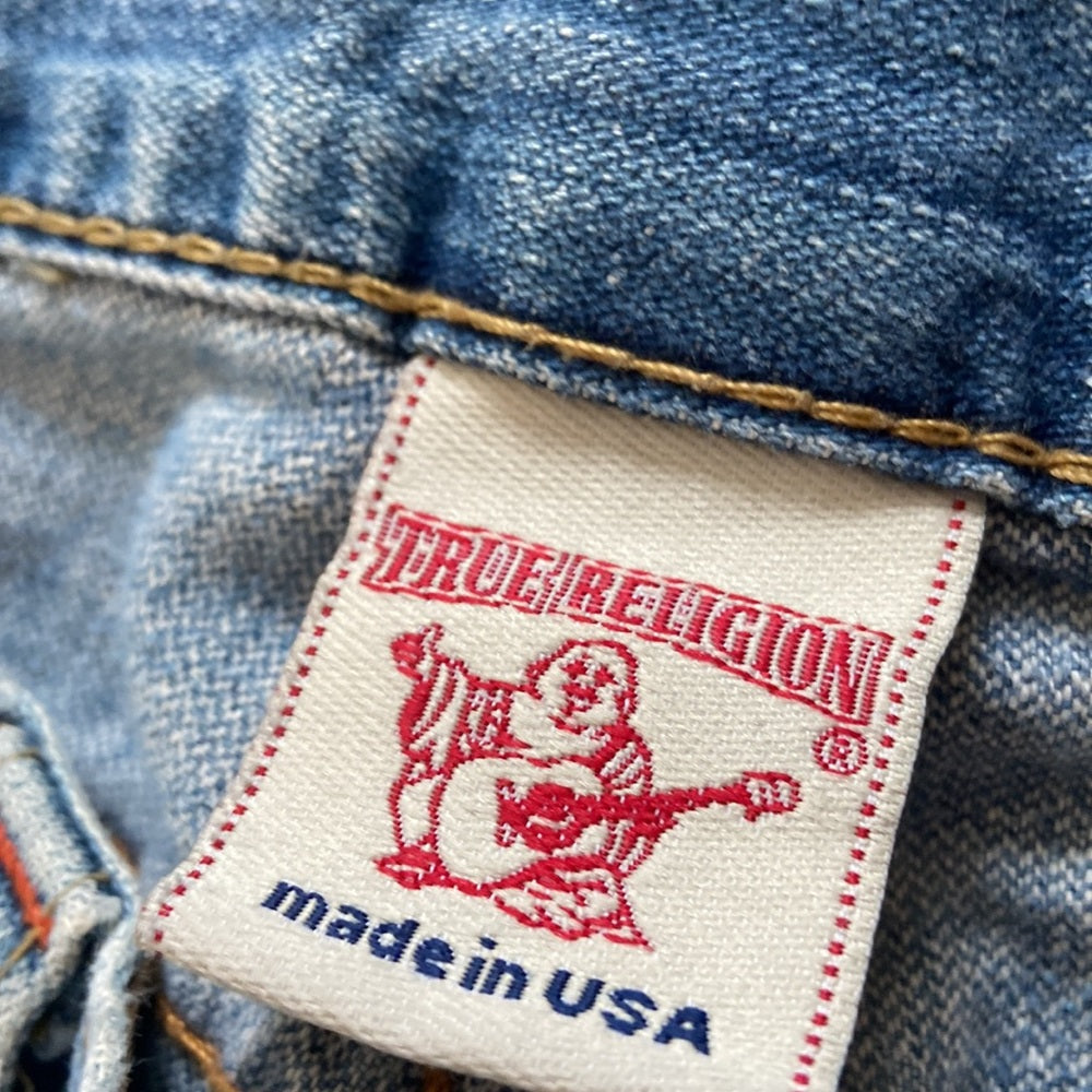 Men’s True Religion jeans. Blue denim. Size 32