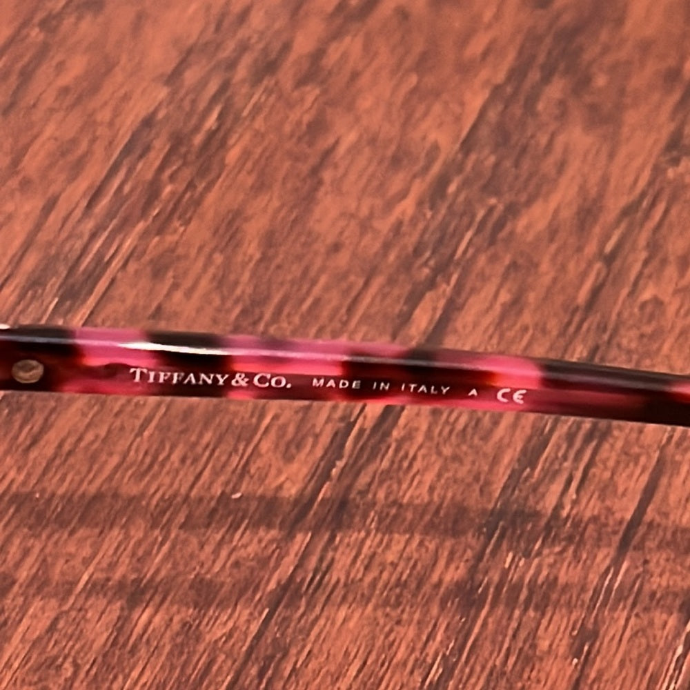 Tiffany & Co Women’s Sunglasses With a Red/Pink to Lenses