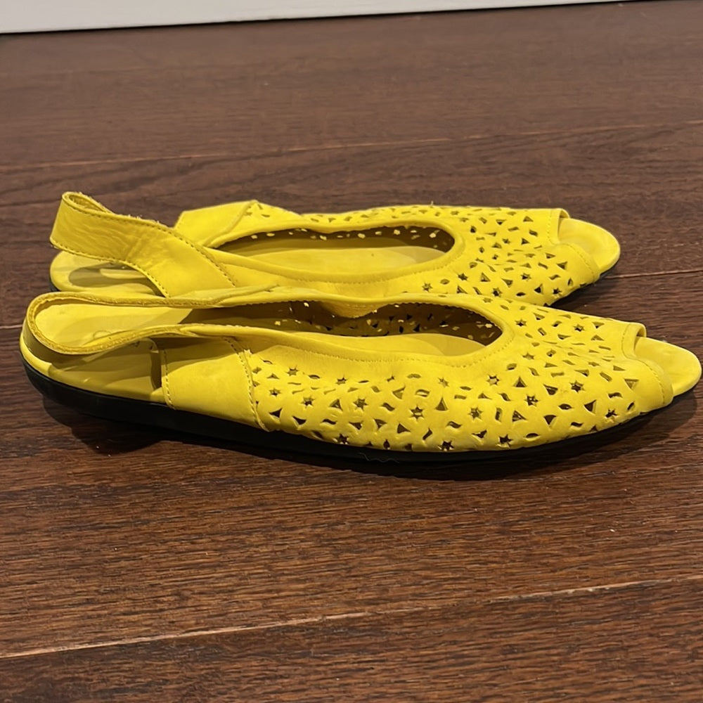 Arche Yellow Women’s Sandals with Sling Back Size 41 / 9.5