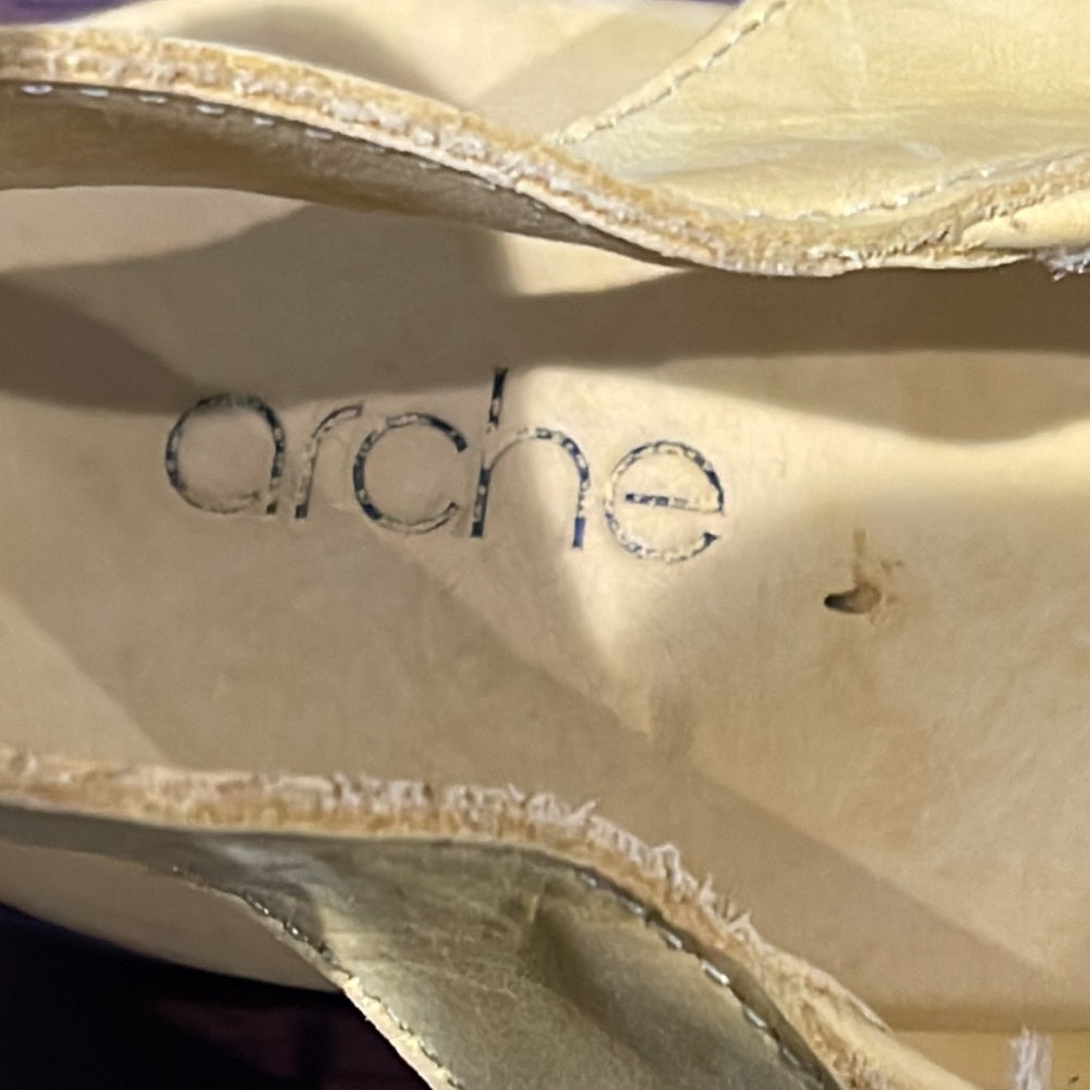 Arche Yellow Women’s Sandals with Sling Back Size 41 / 9.5