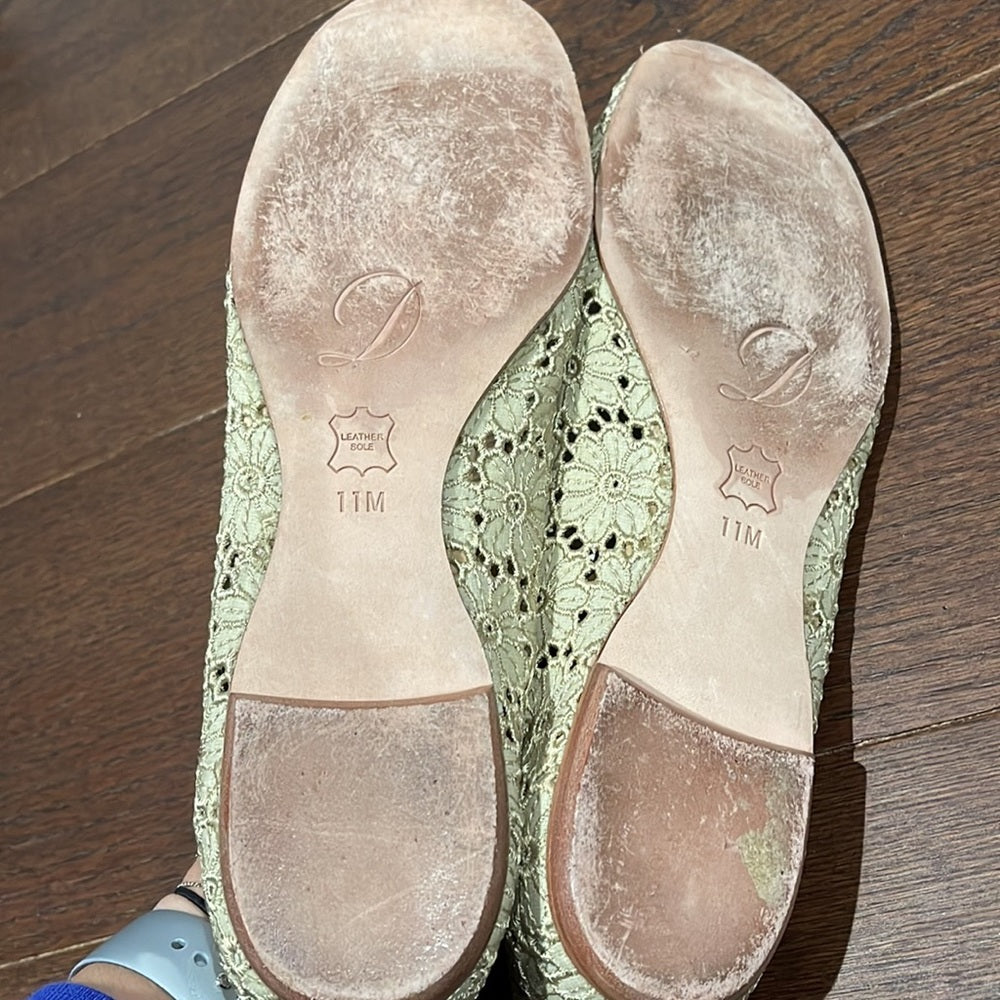 Delman Women’s Eyelet Beige Ballet Flats Size 11