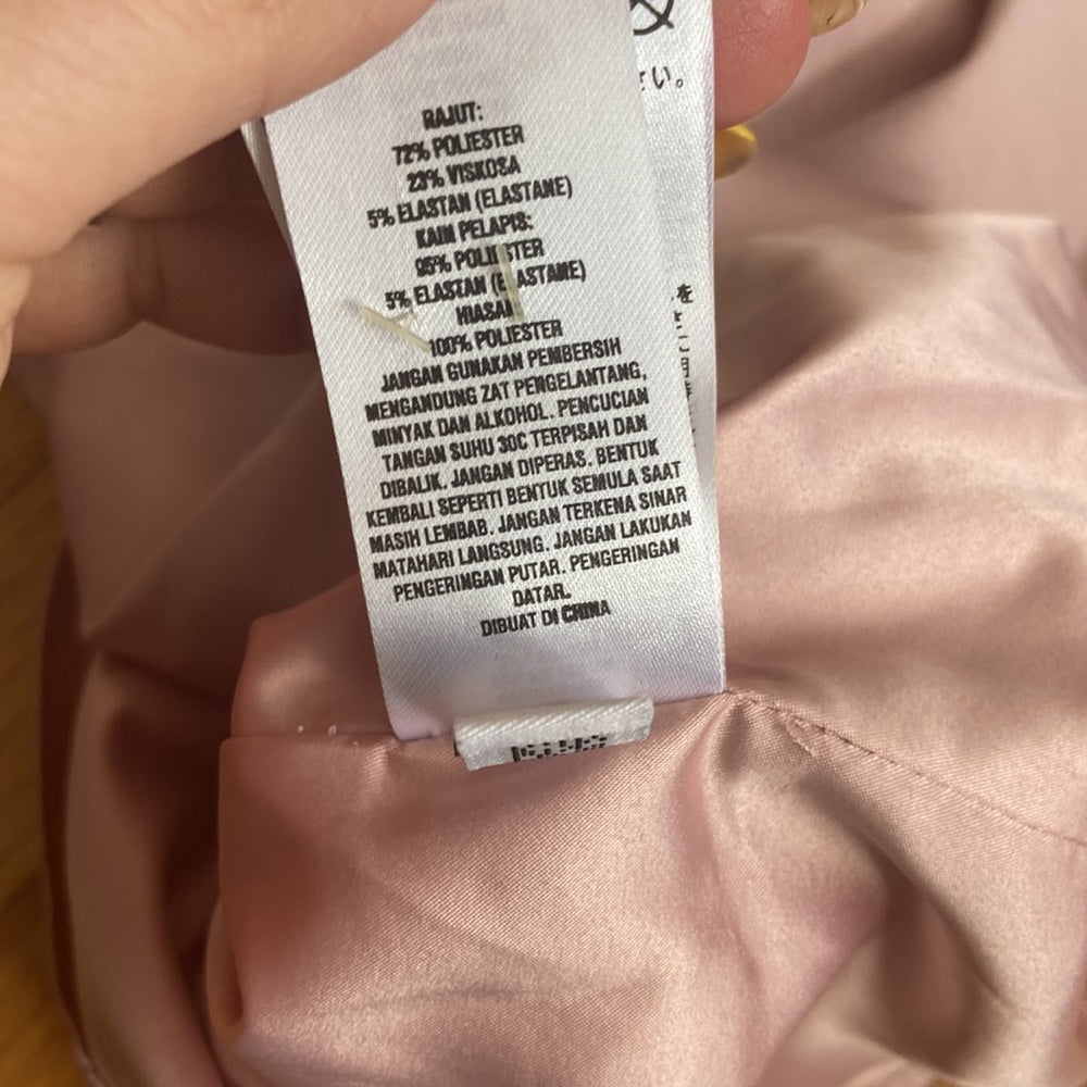 Women’s Ted Baker London dress. Pink. Size 4