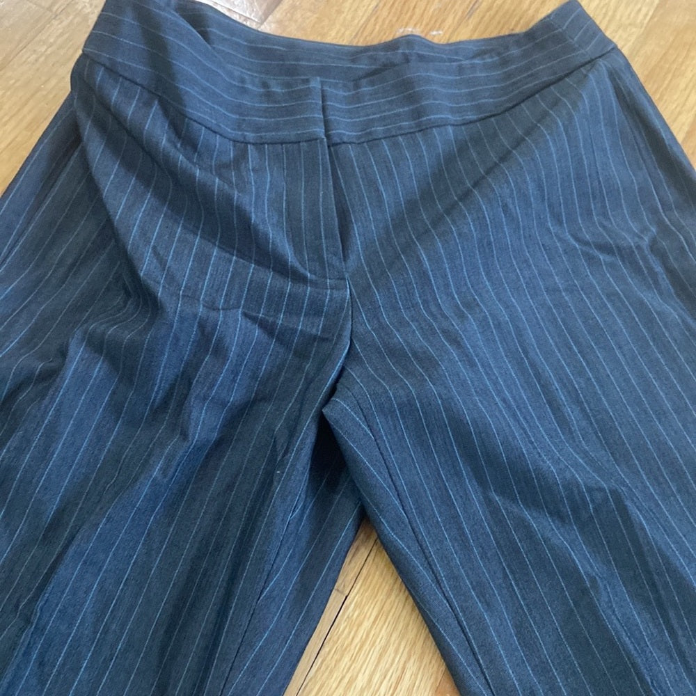 Women’s Jones New York suit. Grey with blue stripe. Size 2P