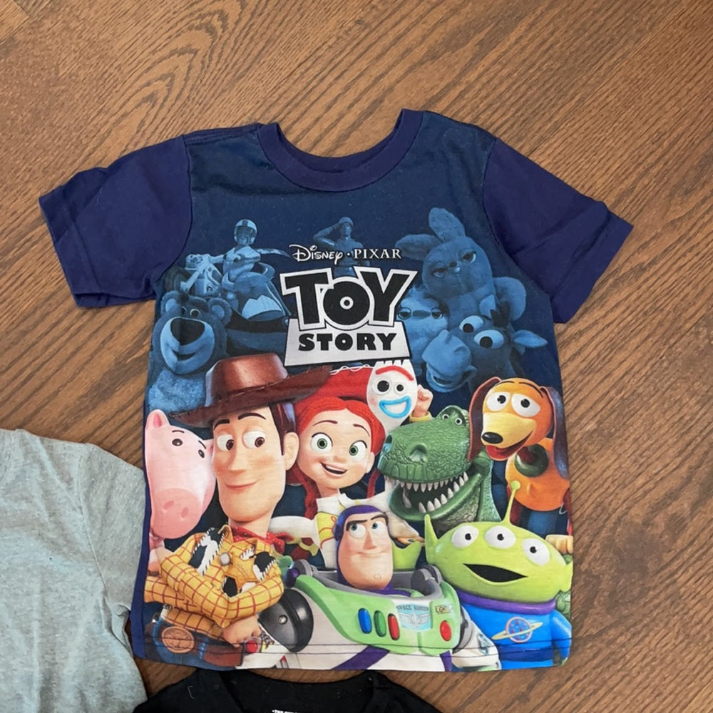 Boys bundle of T-Shirts Size 4T