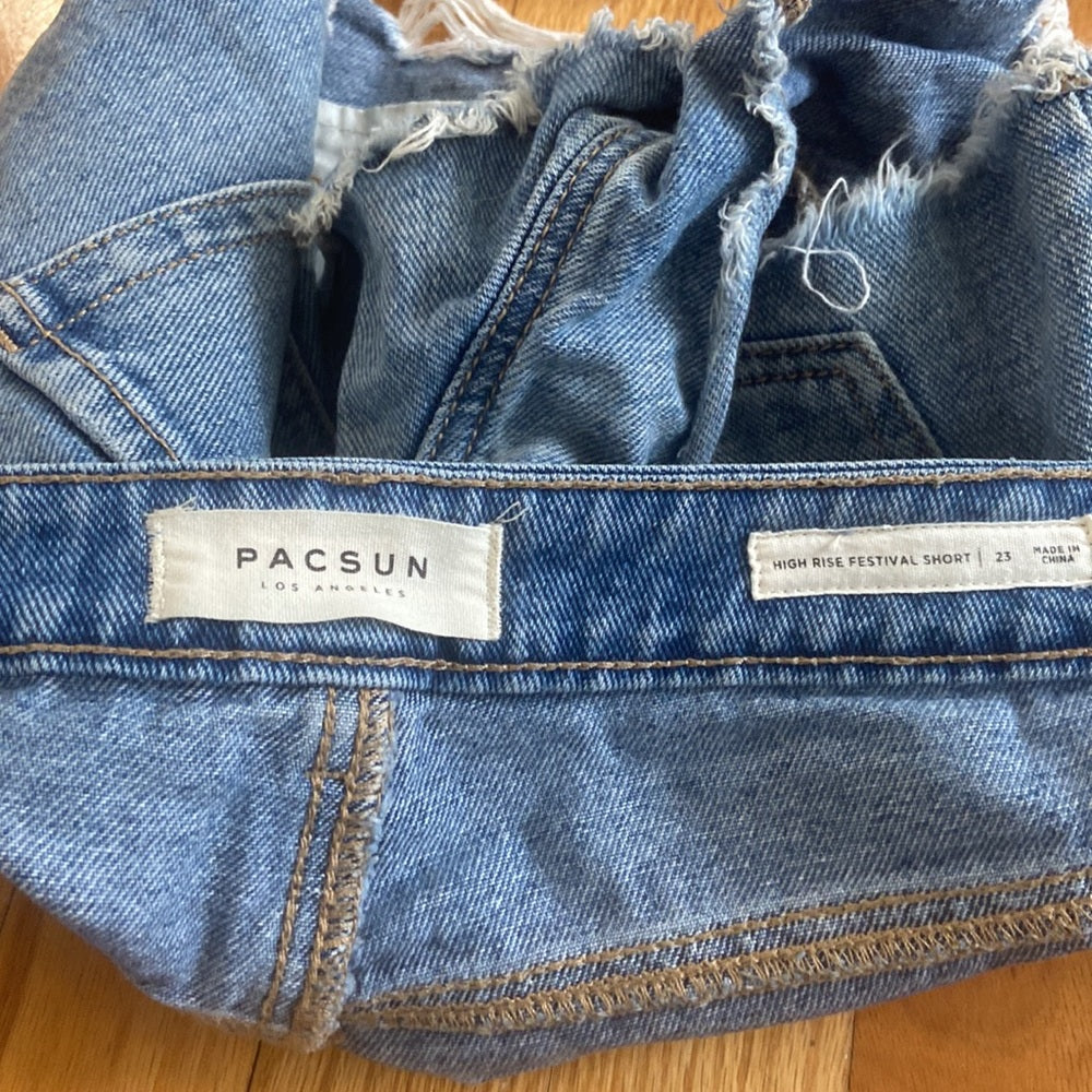 Women’s Pacsun shorts. Blue. Size 23