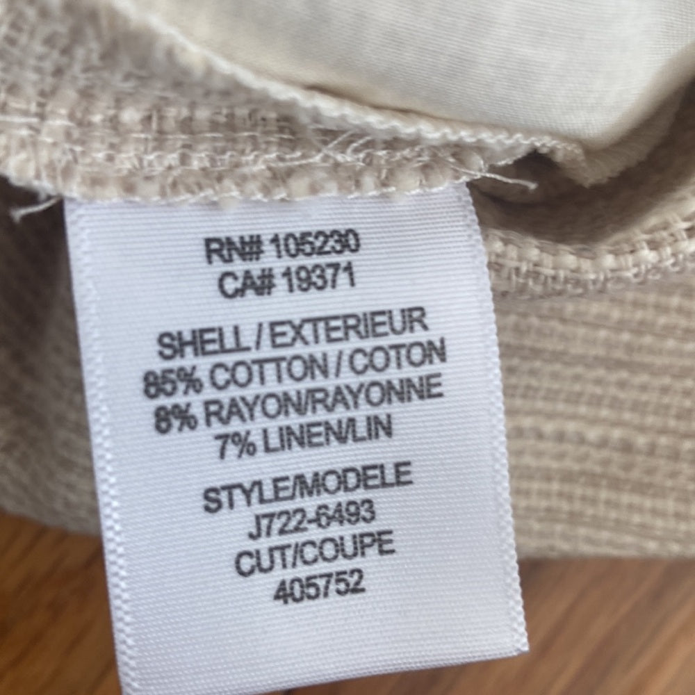 Women’s Joie shorts. Cream. Size 4