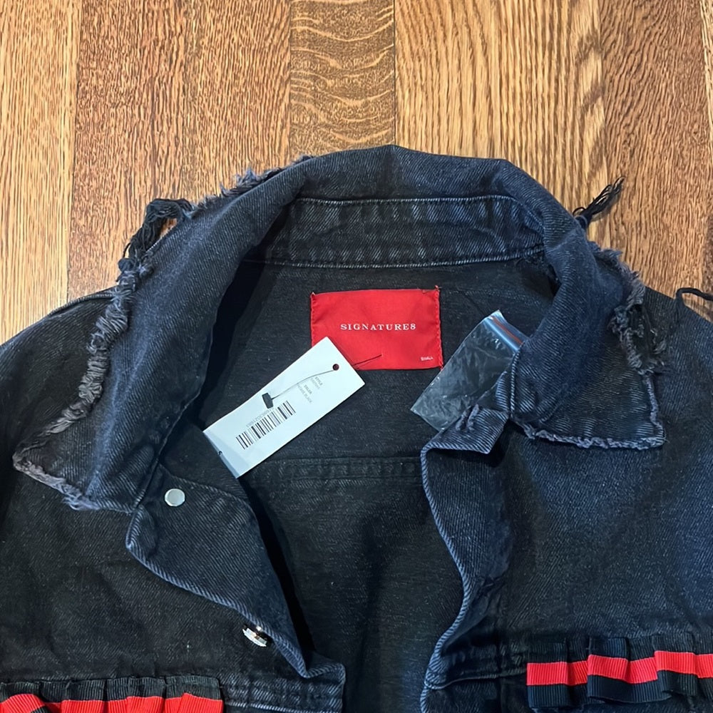 Signature8 Woman’s Black Distressed Jean Jacket Size Small
