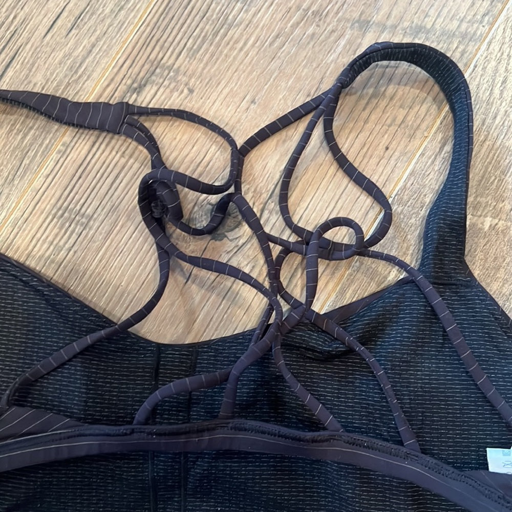 Lululemon Woman’s Striped Sports Bra Size 12