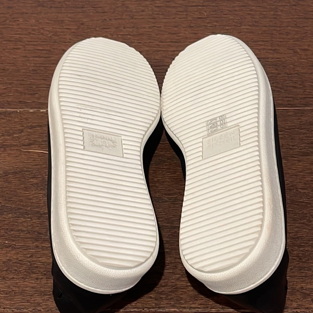 Eileen Fisher Black Slip On Women’s Sneakers Size 7