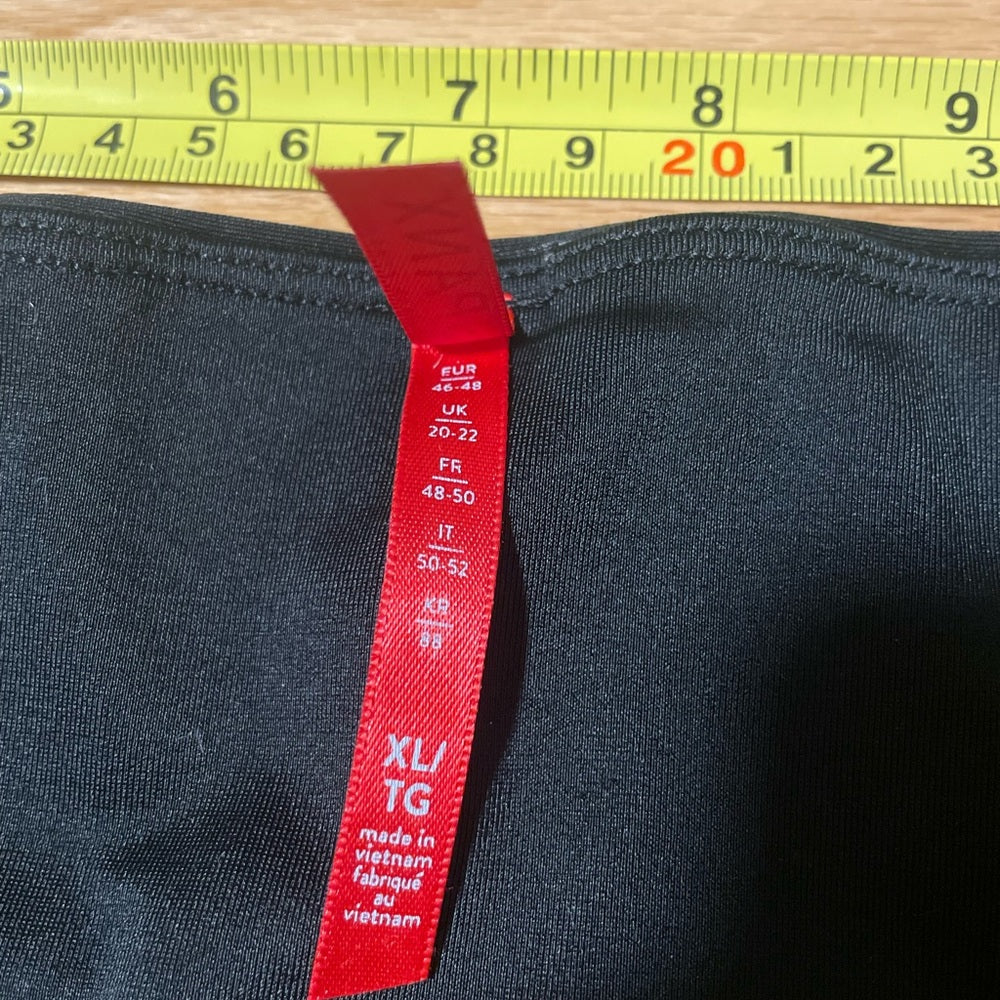 Spanx Black Metallic Leggings Size XL