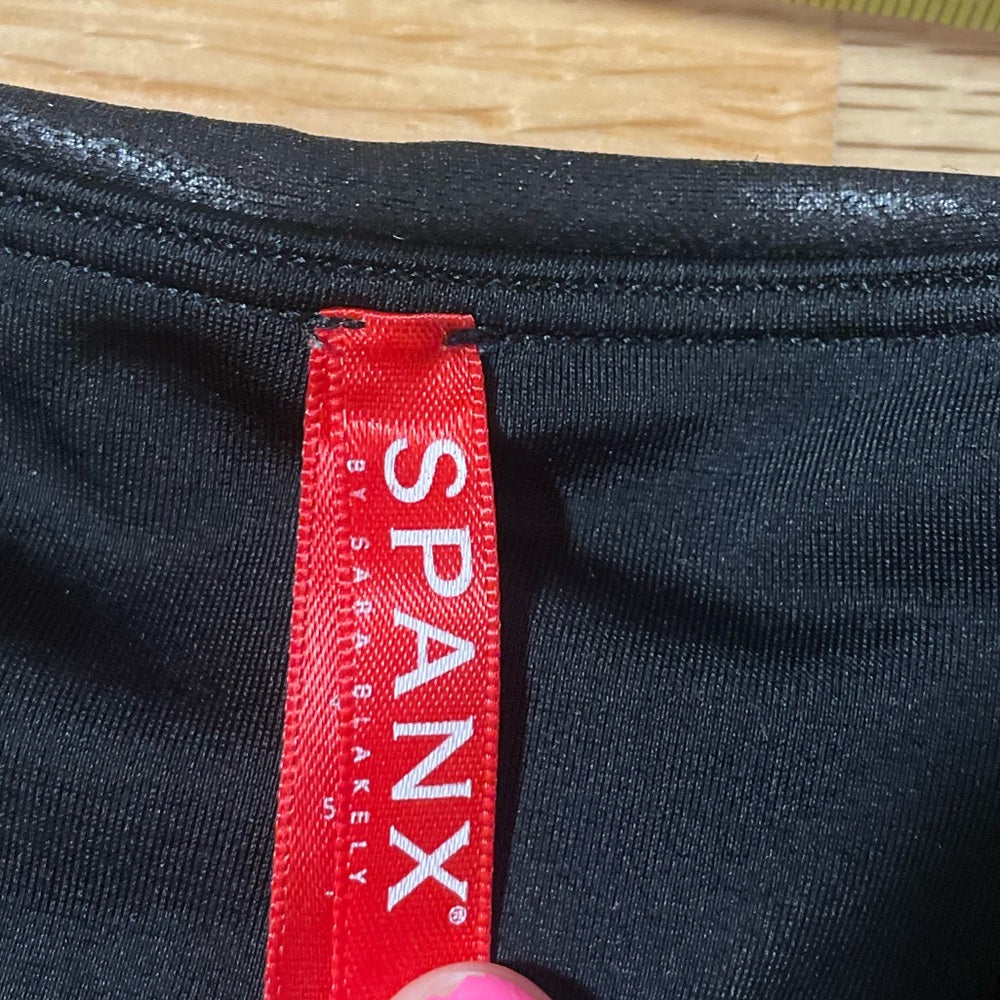 Spanx Mettalic Black Leggings Size XL