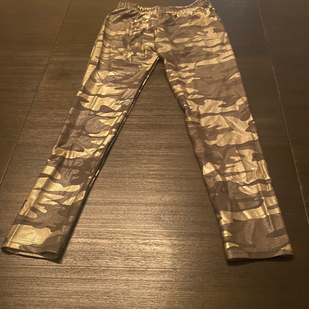Dori Creations Girl’s Size 12/14 Leggings, Two Black and, One Camouflage