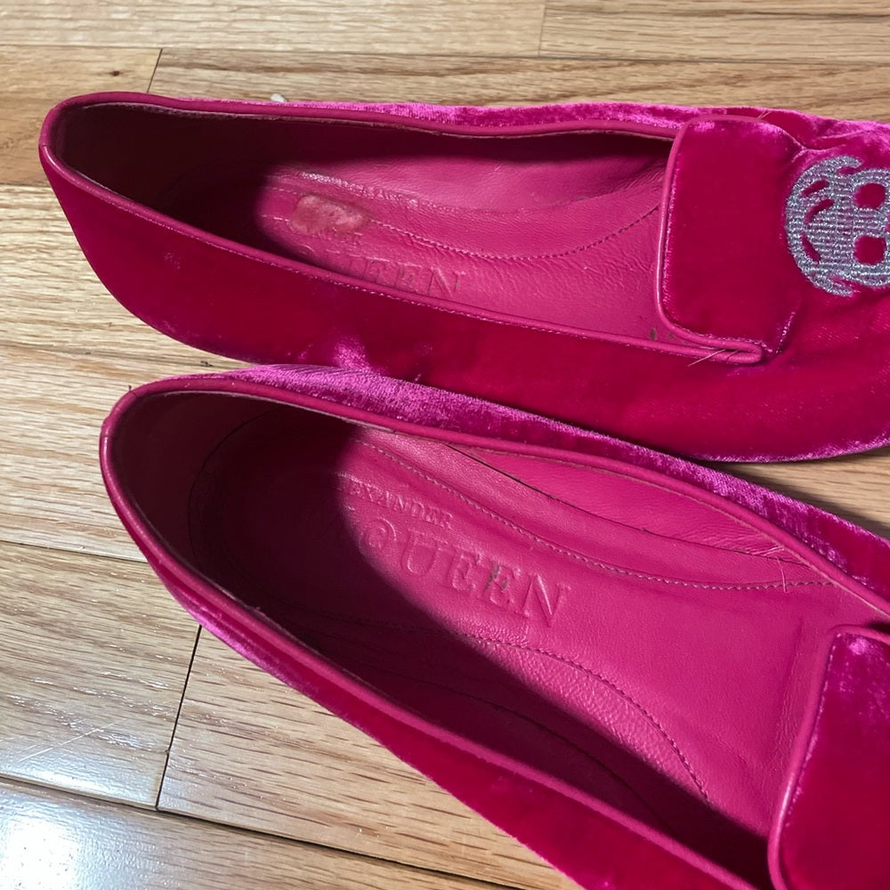 Alexander Queen Hot Pink Skull Flats Size 38 / 8
