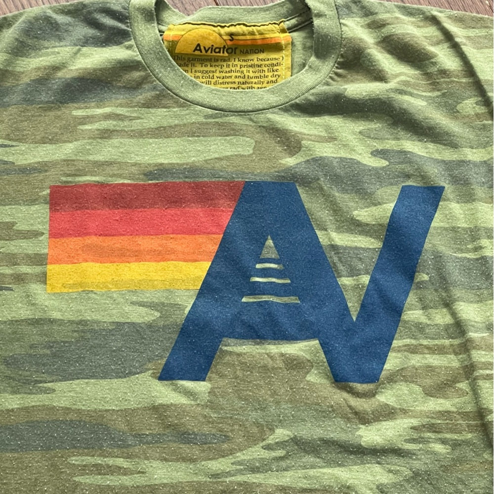 Aviator Nation Logo Green Camo Women’s Short Sleeve T-Shirt Size Small