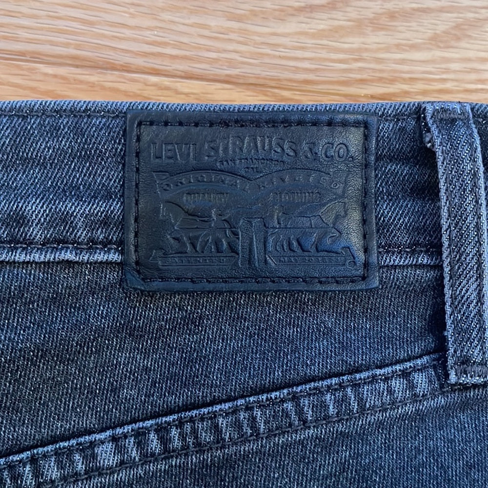 Women’s Levi’s High Rise Skinny Jeans Size 26